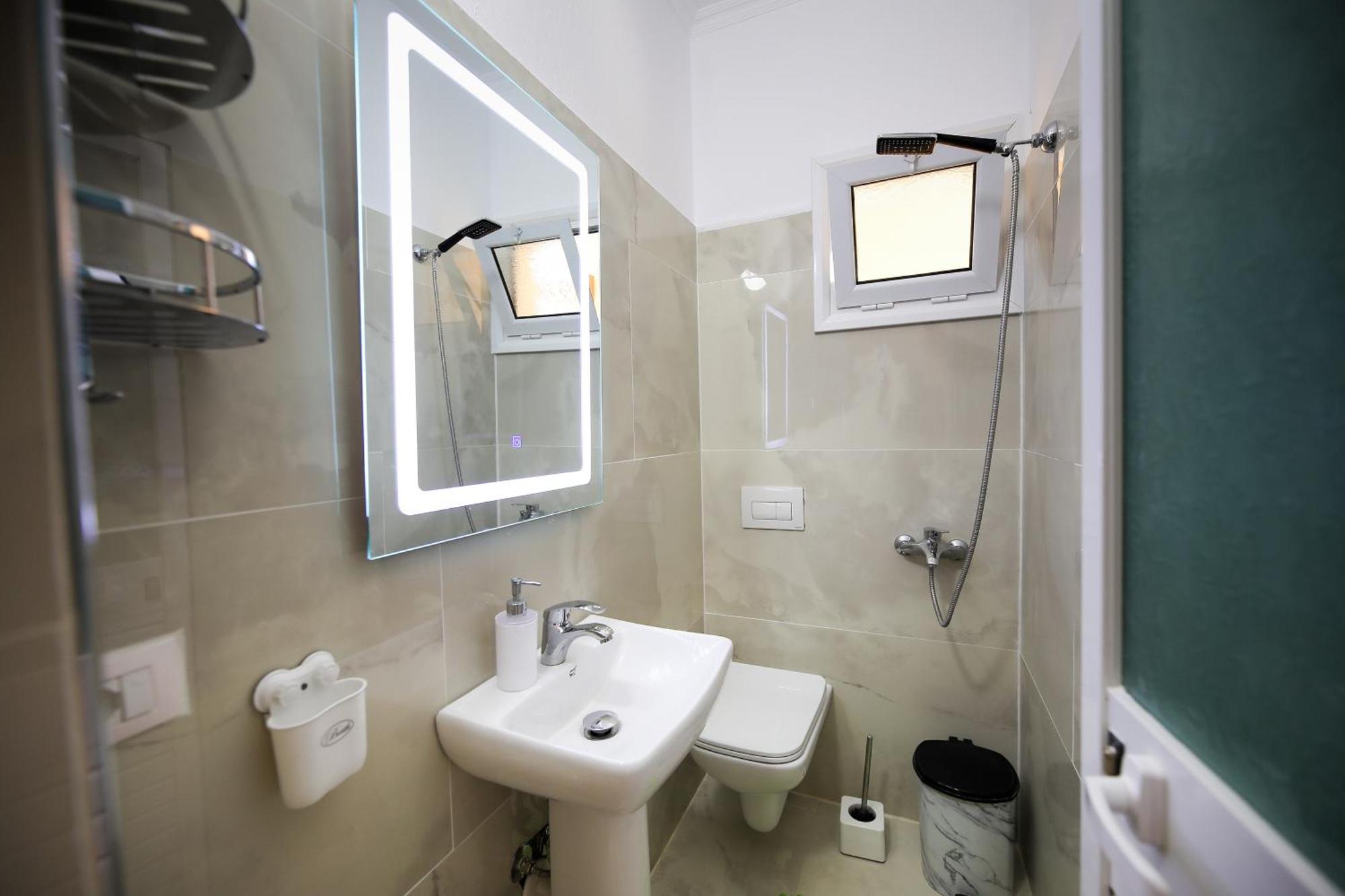 Vila Feliz - Premium Rooms With Free Private Parking Vlorë Extérieur photo