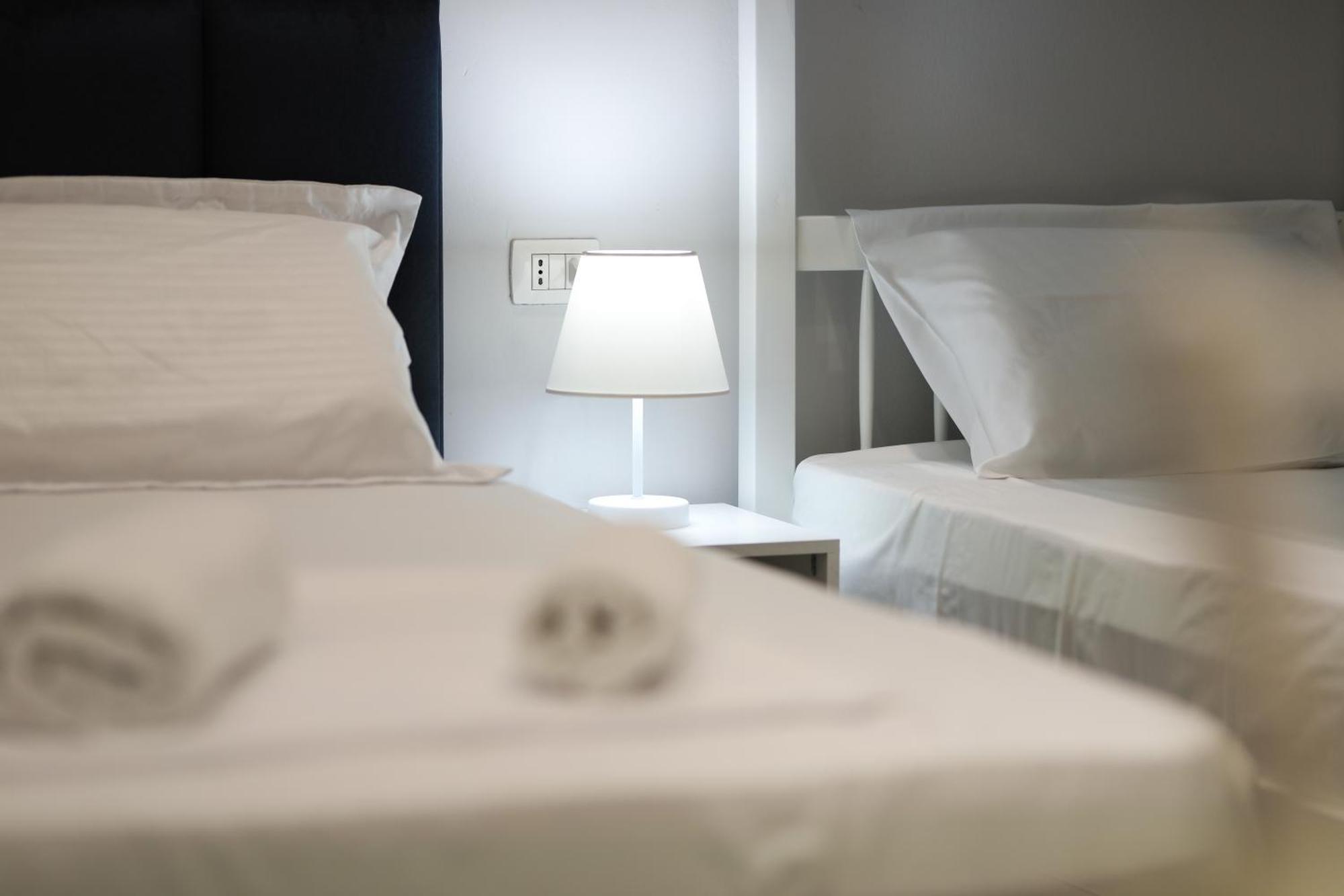 Vila Feliz - Premium Rooms With Free Private Parking Vlorë Extérieur photo