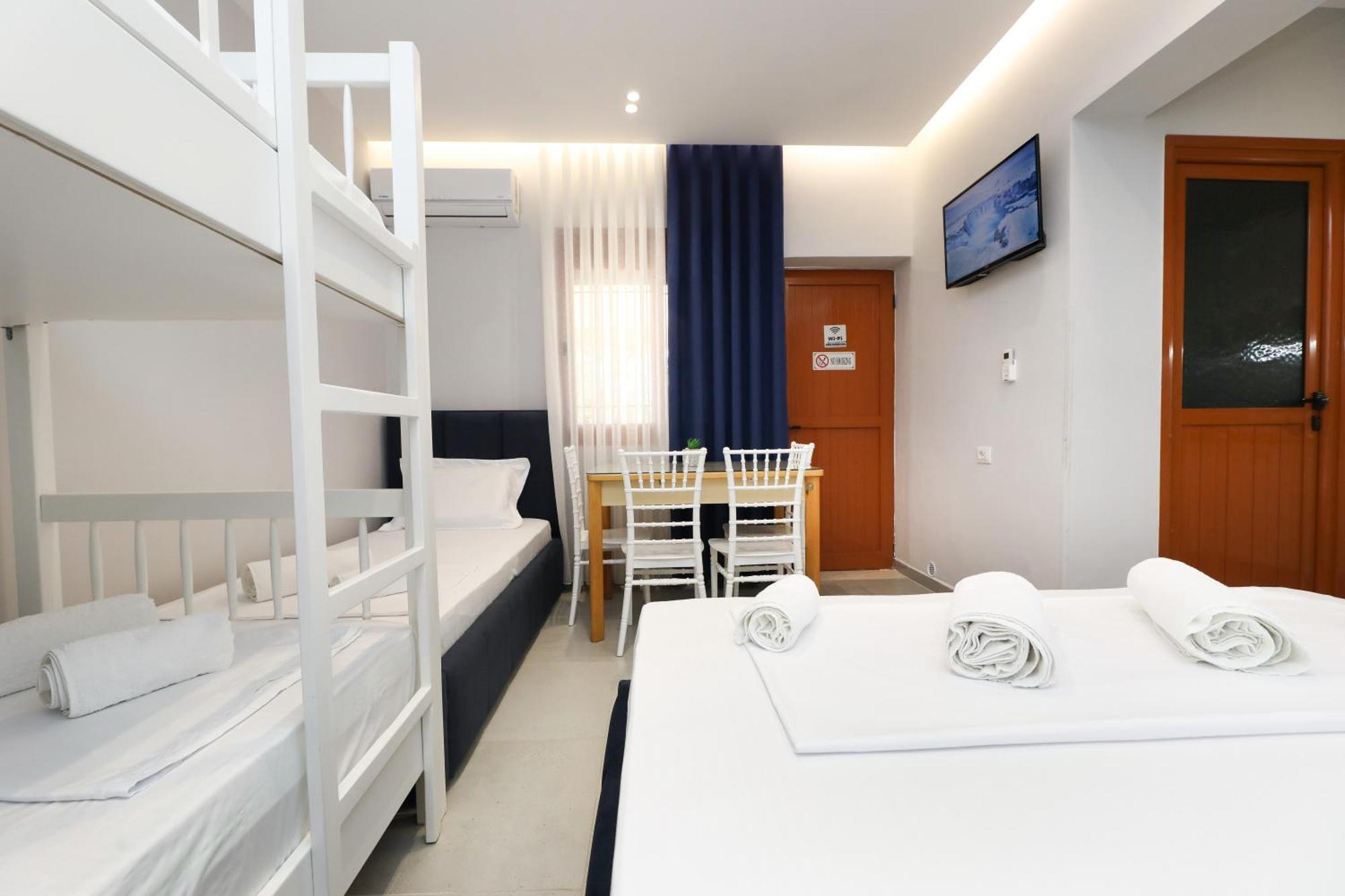 Vila Feliz - Premium Rooms With Free Private Parking Vlorë Extérieur photo