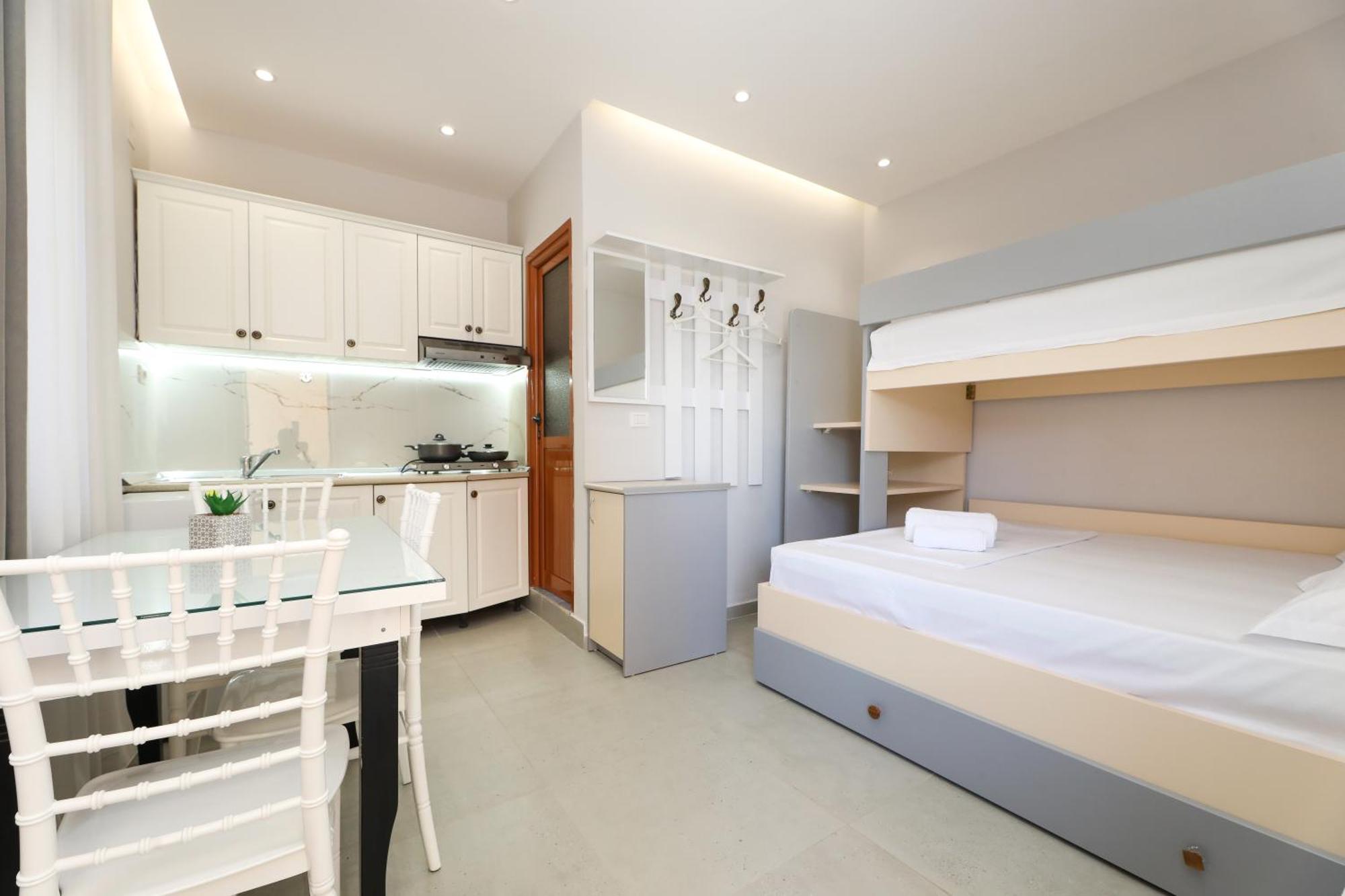 Vila Feliz - Premium Rooms With Free Private Parking Vlorë Extérieur photo